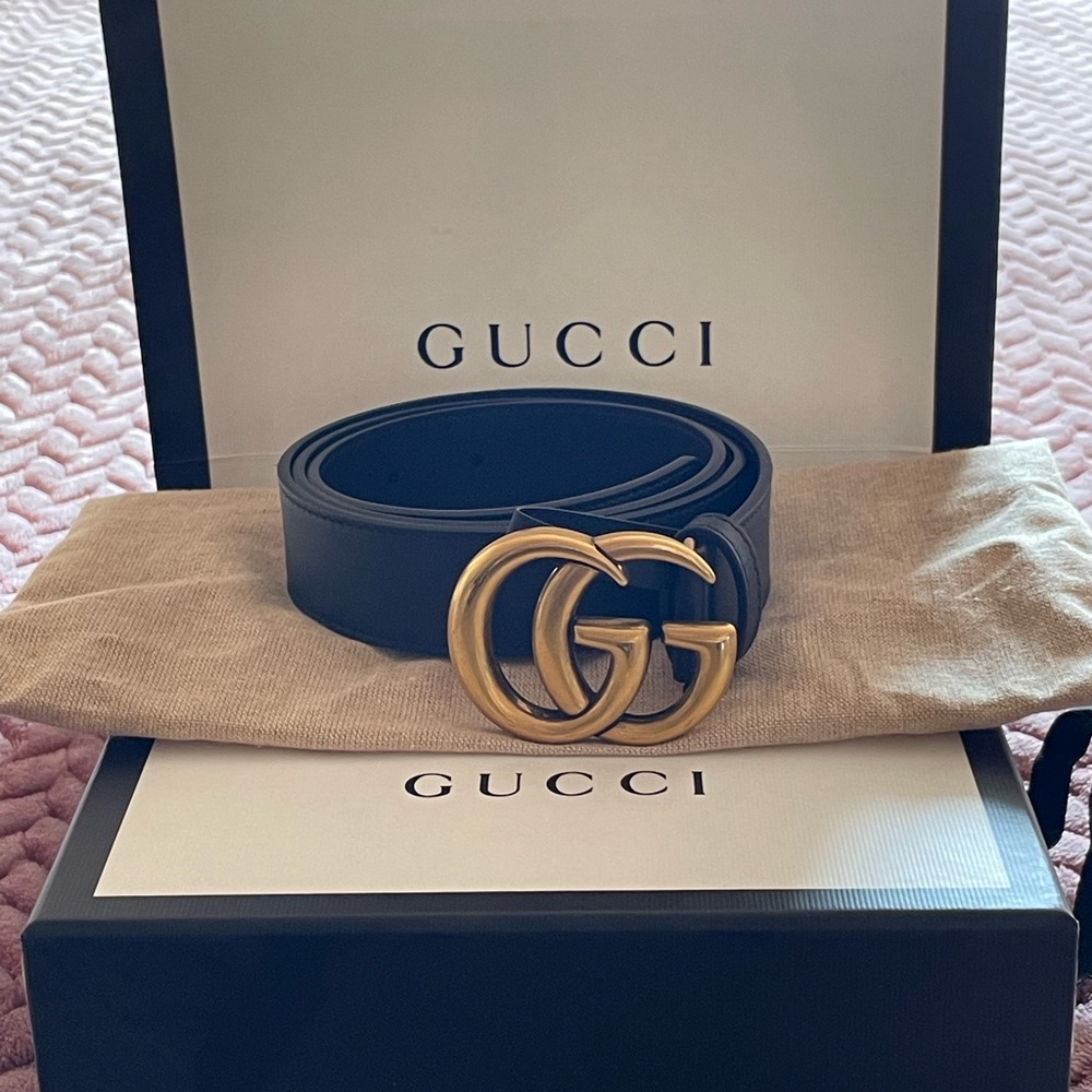 GUCCI - Leather belt with Double G buckle